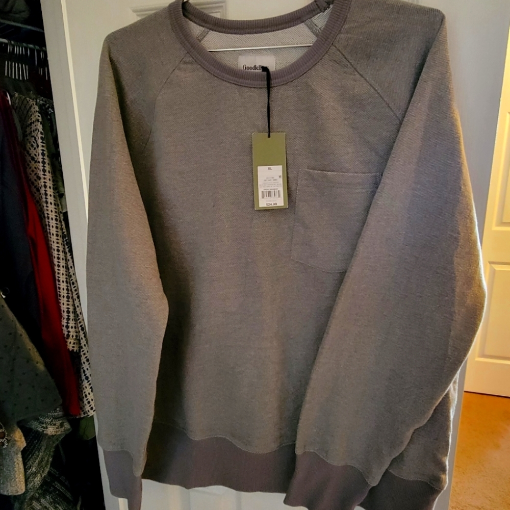 Goodfellow sweatshirt